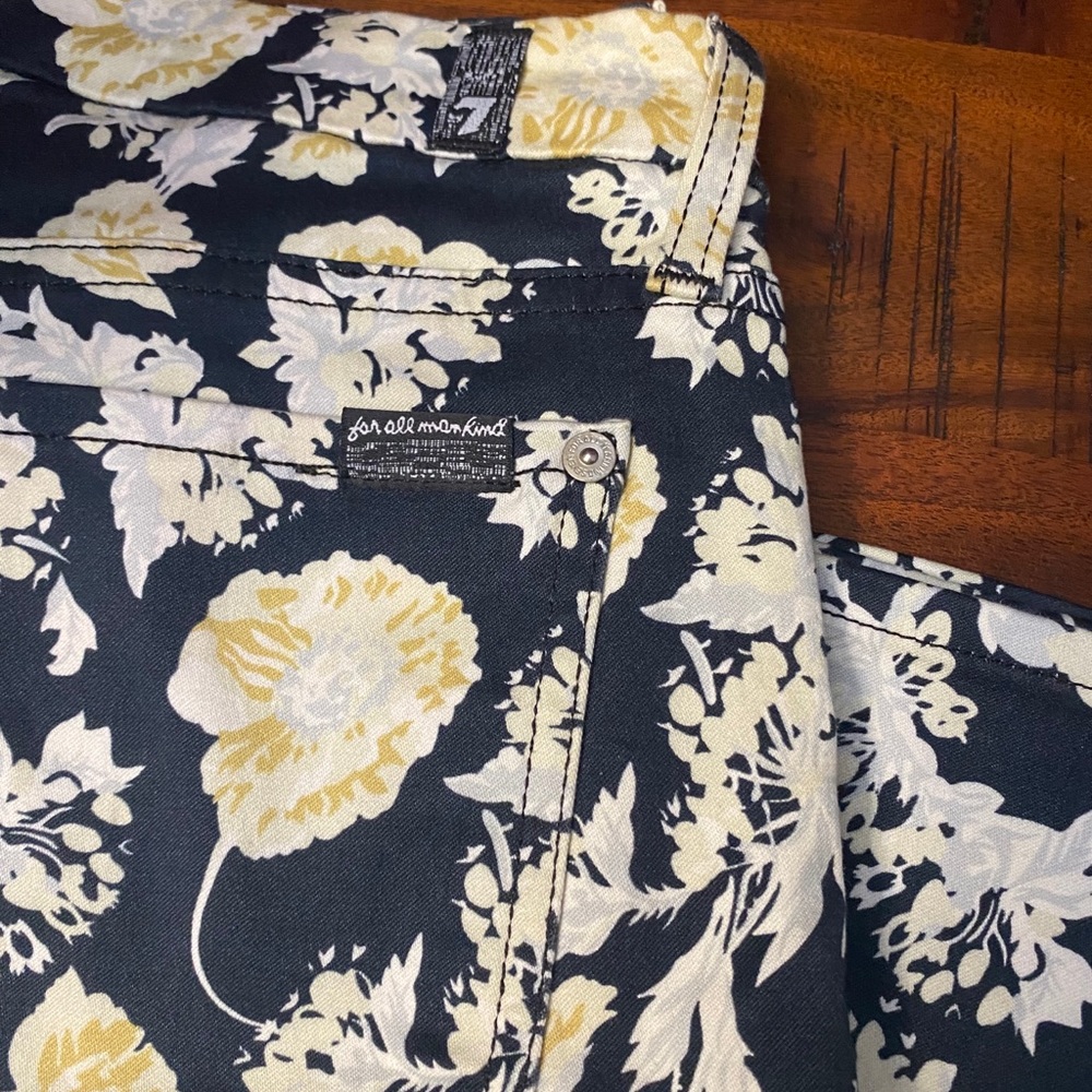 7 for all man kind women Jean size 27